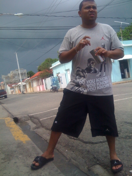 1CHILLING@BANI6.jpg