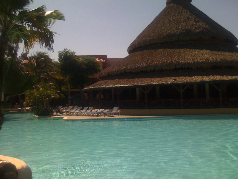 2CHILLING@RESORT14.jpg