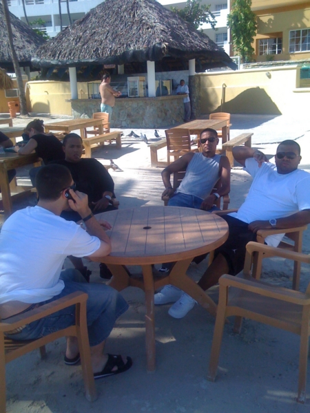 2CHILLING@RESORT24.jpg