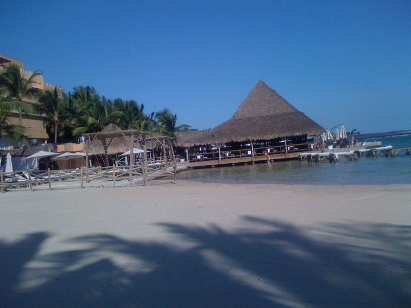 2CHILLING@RESORT28.jpg