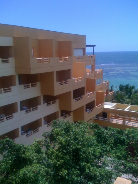 2CHILLING@RESORT43.jpg
