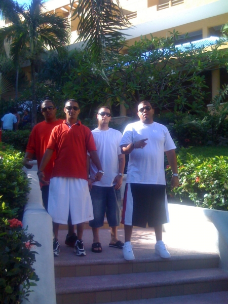 2CHILLING@RESORT50.jpg