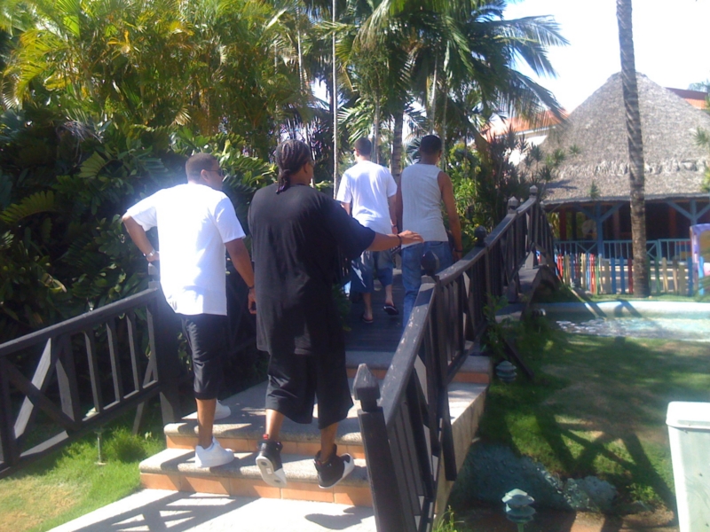 2CHILLING@RESORT8.jpg