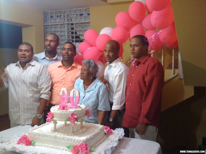 GrandmaBday6.jpg